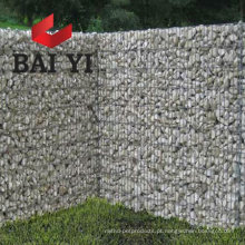 Muro de arame soldado reforçado com parede de tijolo